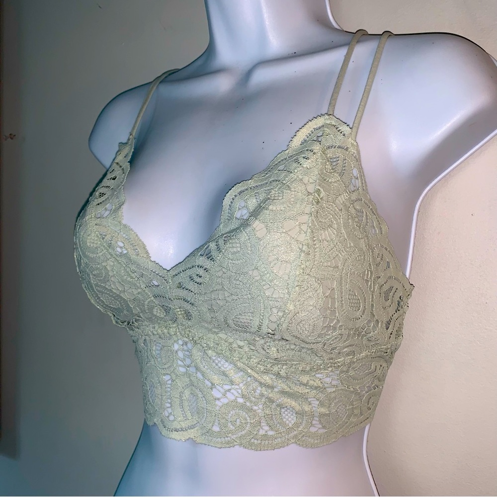Victorias Secret PINK Lined & Smocked W/Crochet Lace Long Line Bralette NEW MED - Picture 2 of 7